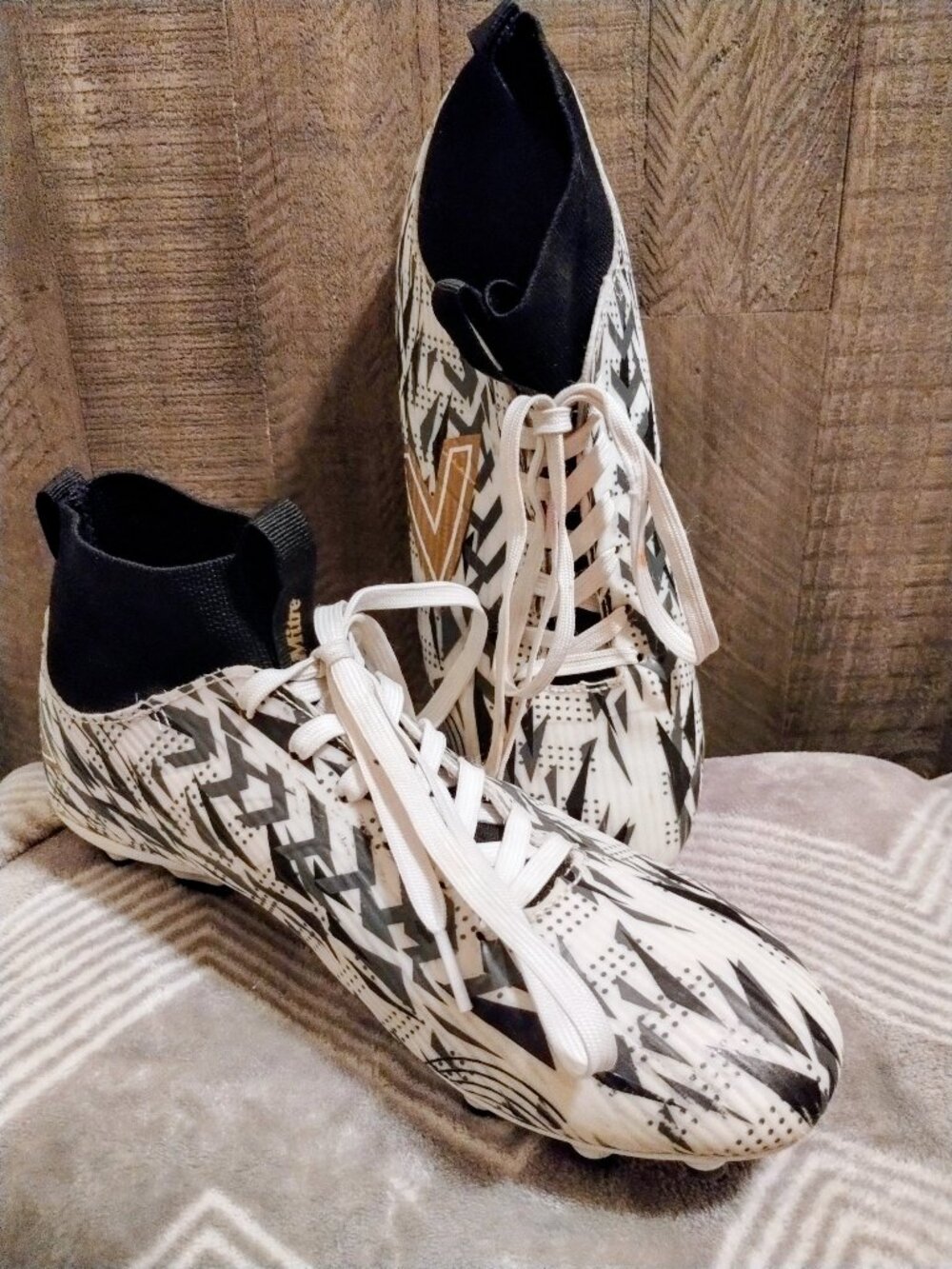 Mitre Strike Men's Soccer Cleats Size 8